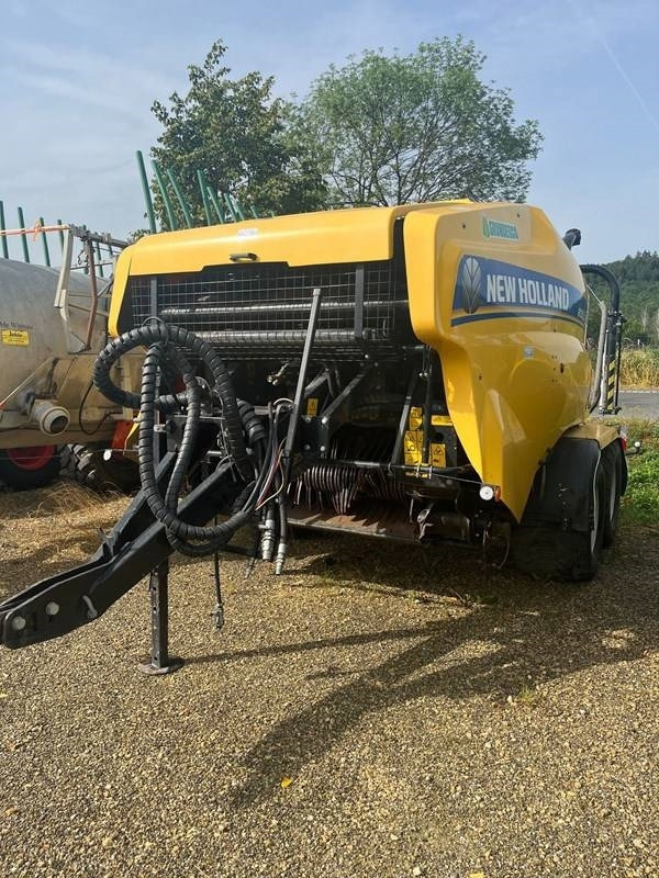 New Holland RB 135 Ultra - Round baler: picture 1 New Holland RB 135 Ultra - Round baler: picture 1