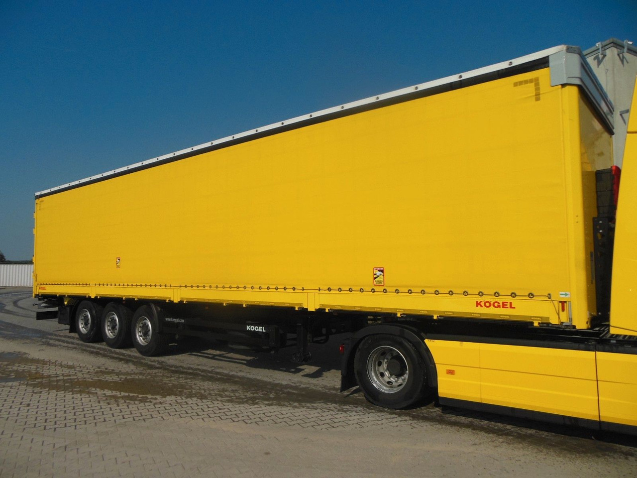 Kögel SN 24, BORDWÄNDE 700 MM, HUBDACH!!! TOP - Curtainsider semi-trailer: picture 3 Kögel SN 24, BORDWÄNDE 700 MM, HUBDACH!!! TOP - Curtainsider semi-trailer: picture 3