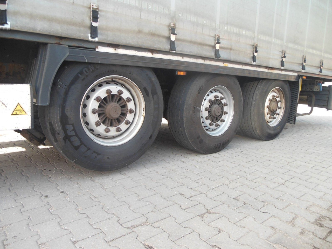 Krone SD, BPW, HUBDACH, LIFT ACHSE, 3 STÜCKS AM LAGER - Curtainsider semi-trailer: picture 5 Krone SD, BPW, HUBDACH, LIFT ACHSE, 3 STÜCKS AM LAGER - Curtainsider semi-trailer: picture 5