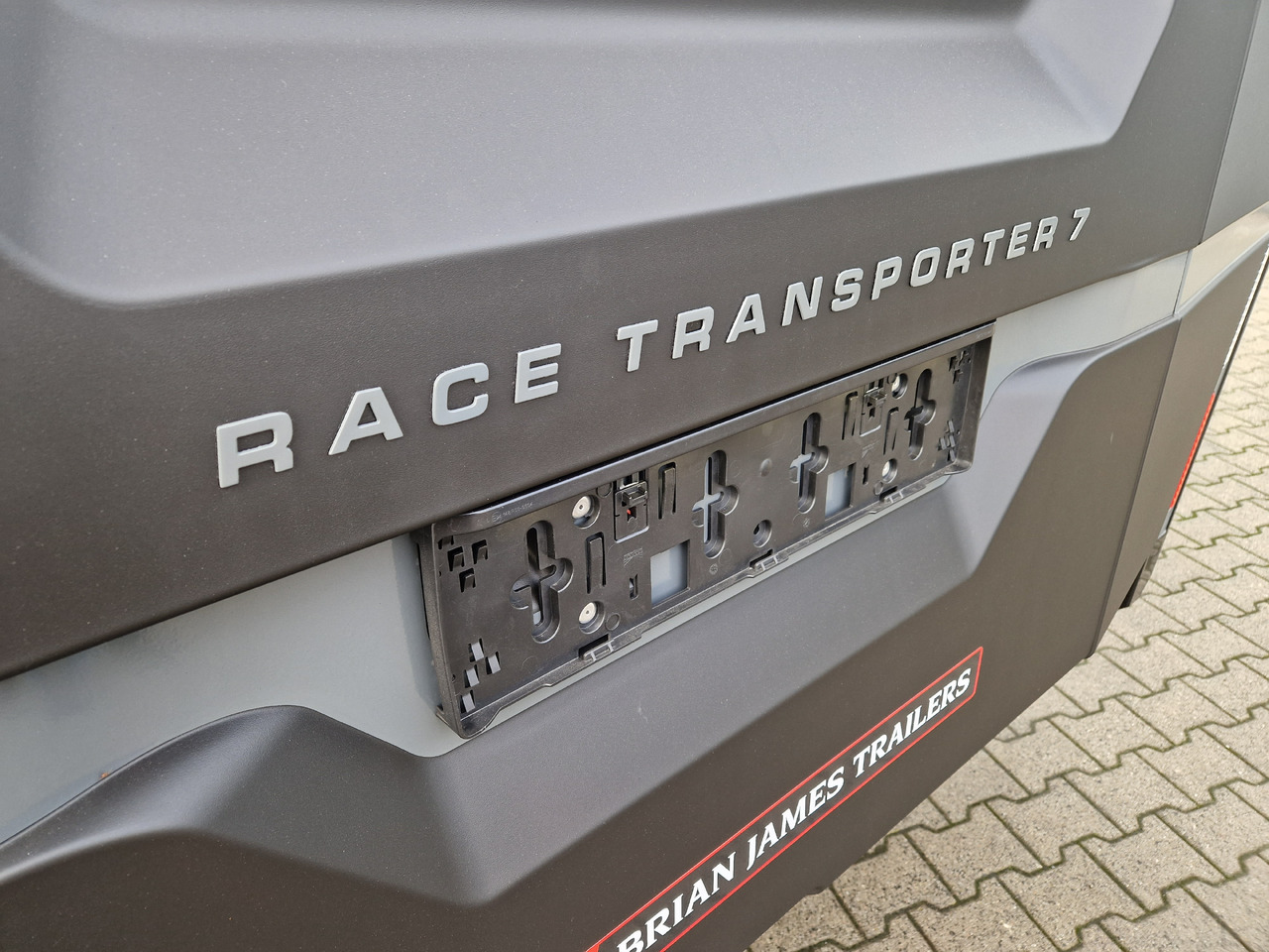 Autotransporter trailer BJT Race Transporter 7 397-6023-35-3-10-B 600x228x189cm black ASR Kamera Alufelgen Tridem 3500: picture 11 Autotransporter trailer BJT Race Transporter 7 397-6023-35-3-10-B 600x228x189cm black ASR Kamera Alufelgen Tridem 3500: picture 11