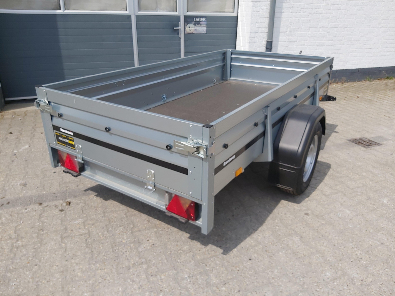 Brenderup 2260 SB 1300 258x128x40cm Stahl klappbare Vorderwand 1300kg Winter Aktion 311796 - Car trailer: picture 3 Brenderup 2260 SB 1300 258x128x40cm Stahl klappbare Vorderwand 1300kg Winter Aktion 311796 - Car trailer: picture 3