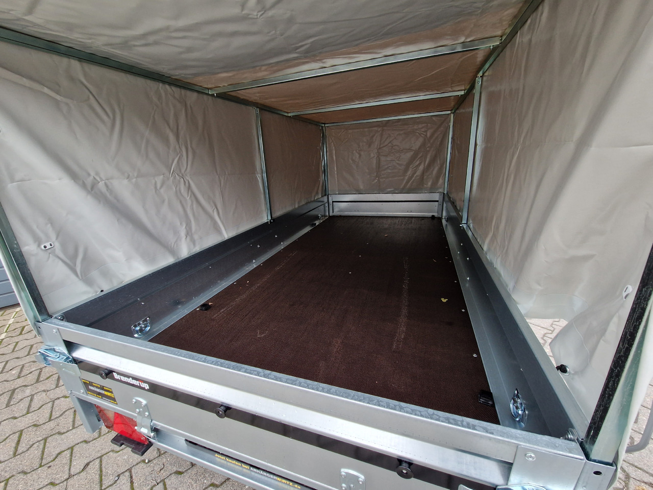 Brenderup 2270S UB 750 270x128x100cm Hochplane (S) 750kg - Car trailer: picture 4 Brenderup 2270S UB 750 270x128x100cm Hochplane (S) 750kg - Car trailer: picture 4