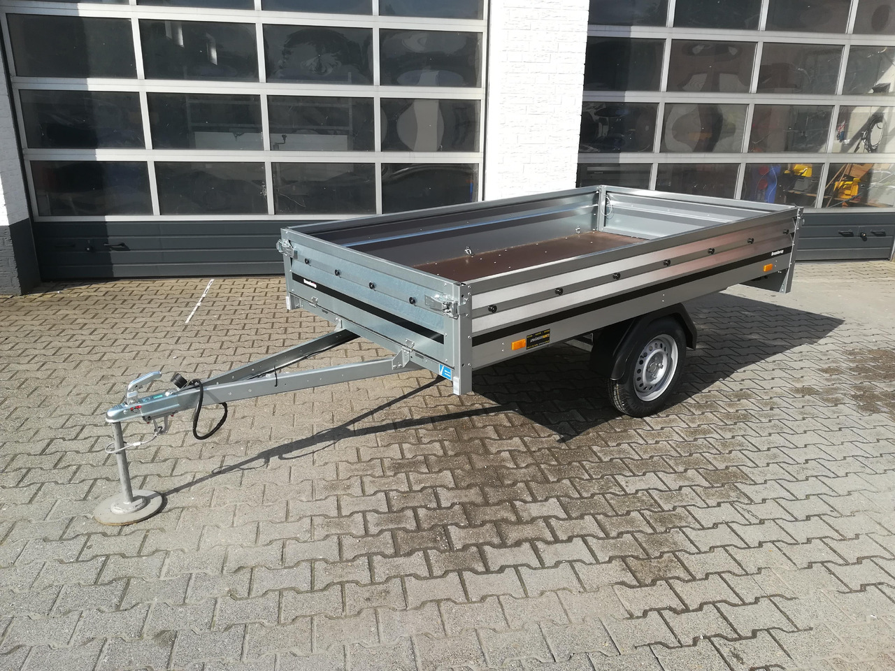 Brenderup 3251 SUB 750 250x142x35cm (S) 750kg - Car trailer: picture 1 Brenderup 3251 SUB 750 250x142x35cm (S) 750kg - Car trailer: picture 1