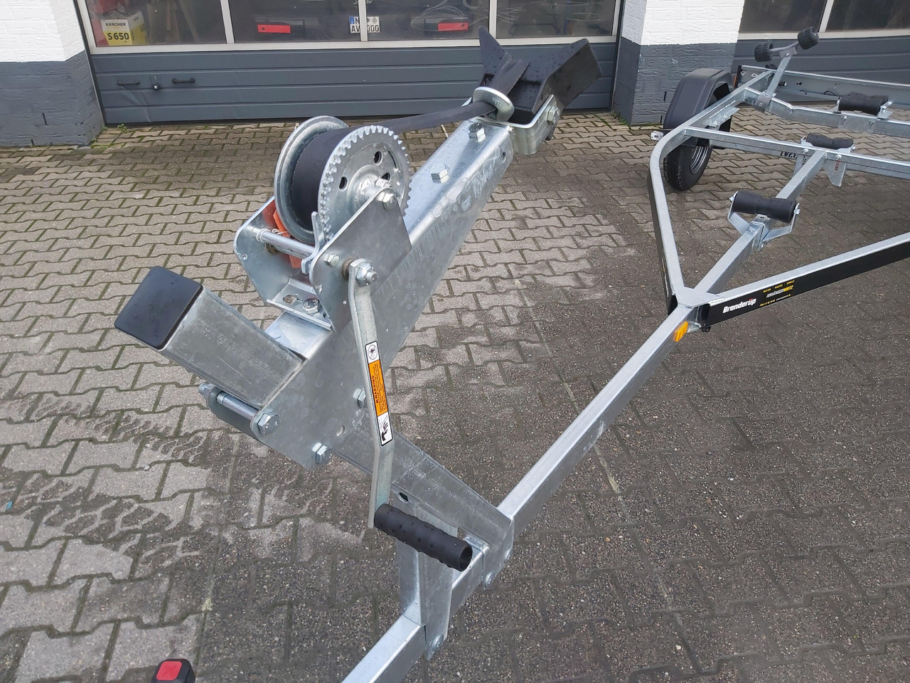 Brenderup Bootstrailer 750L UB Premium 180750UBL 750kg Winde 311959 Januar Online Aktion - Boat trailer: picture 2 Brenderup Bootstrailer 750L UB Premium 180750UBL 750kg Winde 311959 Januar Online Aktion - Boat trailer: picture 2