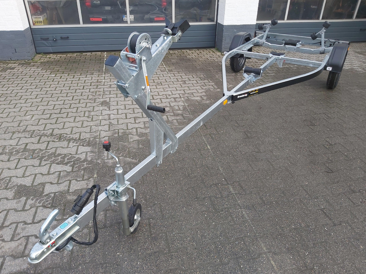 Brenderup Bootstrailer 750L UB Premium 180750UBL 750kg Winde 311959 Januar Online Aktion - Boat trailer: picture 3 Brenderup Bootstrailer 750L UB Premium 180750UBL 750kg Winde 311959 Januar Online Aktion - Boat trailer: picture 3