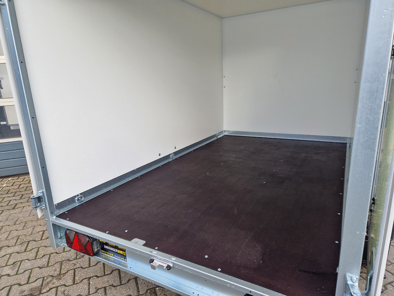 Brenderup Cargo Dynamic CD260 BD 260x155x150cm niedrig Hecktüren (S) 1300kg - Closed box trailer: picture 5 Brenderup Cargo Dynamic CD260 BD 260x155x150cm niedrig Hecktüren (S) 1300kg - Closed box trailer: picture 5
