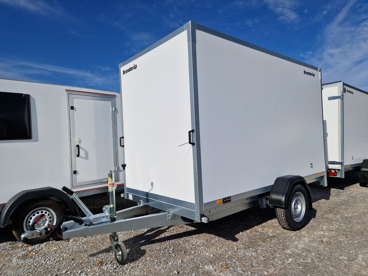 Brenderup Cargo Dynamic CD300 BD 300x155x185cm Hecktüren Wabenwände (M) 1300kg - Closed box trailer: picture 1 Brenderup Cargo Dynamic CD300 BD 300x155x185cm Hecktüren Wabenwände (M) 1300kg - Closed box trailer: picture 1