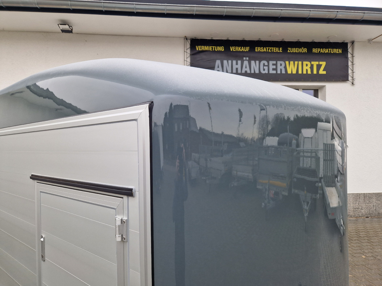 Cargo Roadster 500 312x167x199cm Alu Poly irongrey Seitentür (M) 100km/H 2000kg - Closed box trailer: picture 3 Cargo Roadster 500 312x167x199cm Alu Poly irongrey Seitentür (M) 100km/H 2000kg - Closed box trailer: picture 3