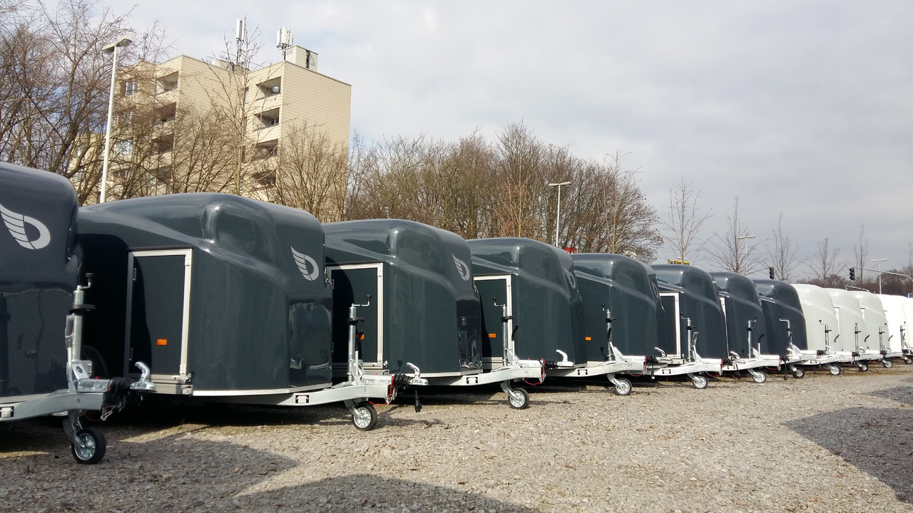 Closed box trailer Debon Cargo 1300 300x152x168cm irongrey Seitentür 1300kg Pullman 100km/H: picture 19