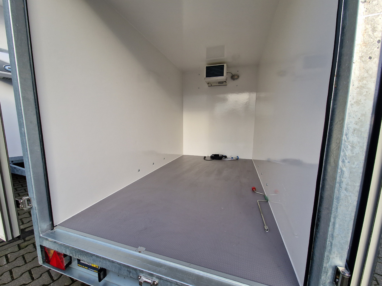 Kargo CoolBoxx FK2030HT 296x162x200cm 230V Govi Kühlung Stützen 2000kg 100km/H Abverkauf - Refrigerated trailer: picture 5 Kargo CoolBoxx FK2030HT 296x162x200cm 230V Govi Kühlung Stützen 2000kg 100km/H Abverkauf - Refrigerated trailer: picture 5
