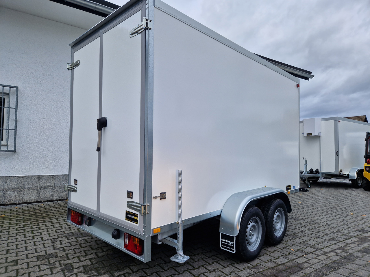 Kühlanhänger AZKF C 2735/155 343x154x200cm CiBIN 230V +Standkühlung (L) 2700kg Abverkauf - Refrigerated trailer: picture 2 Kühlanhänger AZKF C 2735/155 343x154x200cm CiBIN 230V +Standkühlung (L) 2700kg Abverkauf - Refrigerated trailer: picture 2
