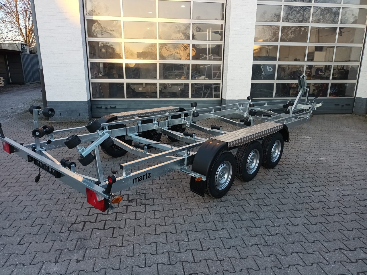 Martz Bootstrailer Yacht 3500/3 Gurtwinde Rollen Tridem 3500kg - Boat trailer: picture 2 Martz Bootstrailer Yacht 3500/3 Gurtwinde Rollen Tridem 3500kg - Boat trailer: picture 2