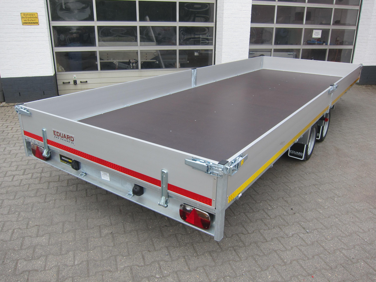 Multi Transporter 606x220x30cm Lfh: 63cm Auffahrrampen Alu Winde (XXXL) 3500kg Aktion - Dropside/ Flatbed trailer: picture 5 Multi Transporter 606x220x30cm Lfh: 63cm Auffahrrampen Alu Winde (XXXL) 3500kg Aktion - Dropside/ Flatbed trailer: picture 5