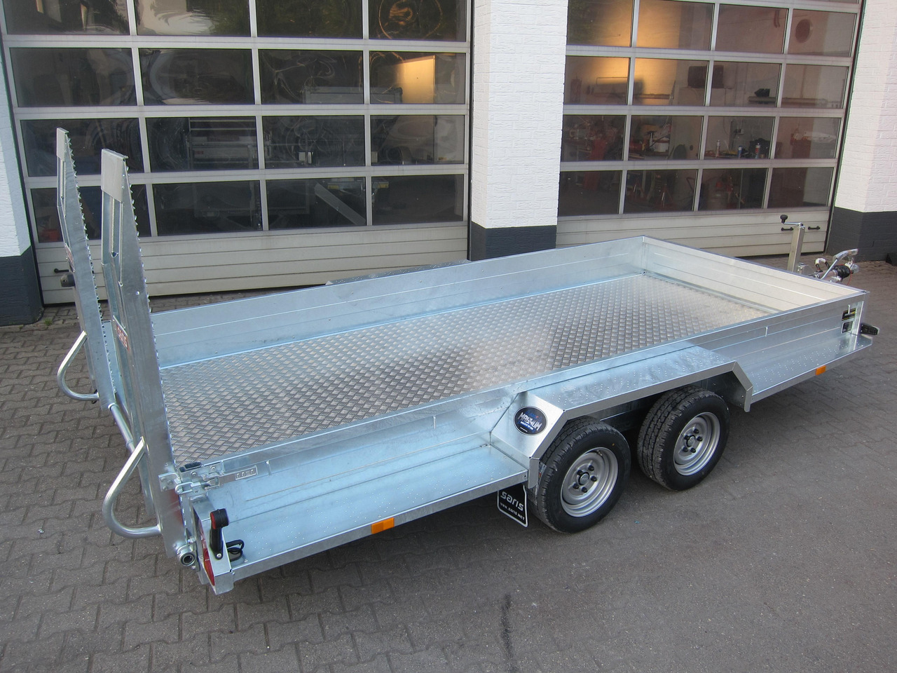 Saris Magnum MAXX 3500 406x182x30cm Rampen ForceOne Aluboden 3500kg Aktion - Plant trailer: picture 4 Saris Magnum MAXX 3500 406x182x30cm Rampen ForceOne Aluboden 3500kg Aktion - Plant trailer: picture 4