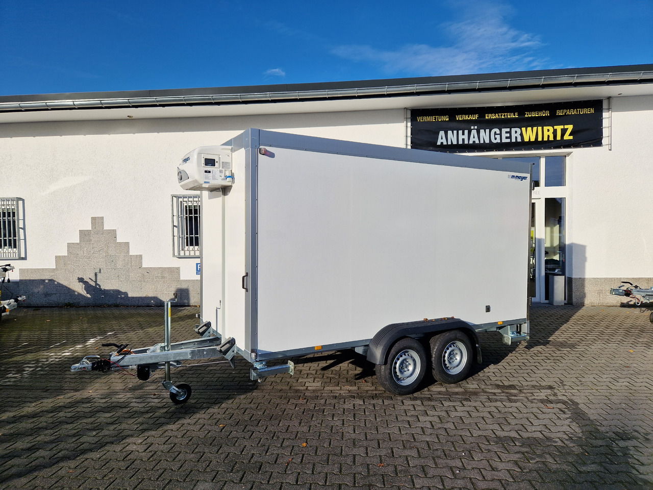 Tiefkühlanhänger AZK 3540/180 Govi Kälteaggregat -18 100/100 386x170x200cm (L) 3500kg Modell 2024 - Refrigerated trailer: picture 1 Tiefkühlanhänger AZK 3540/180 Govi Kälteaggregat -18 100/100 386x170x200cm (L) 3500kg Modell 2024 - Refrigerated trailer: picture 1