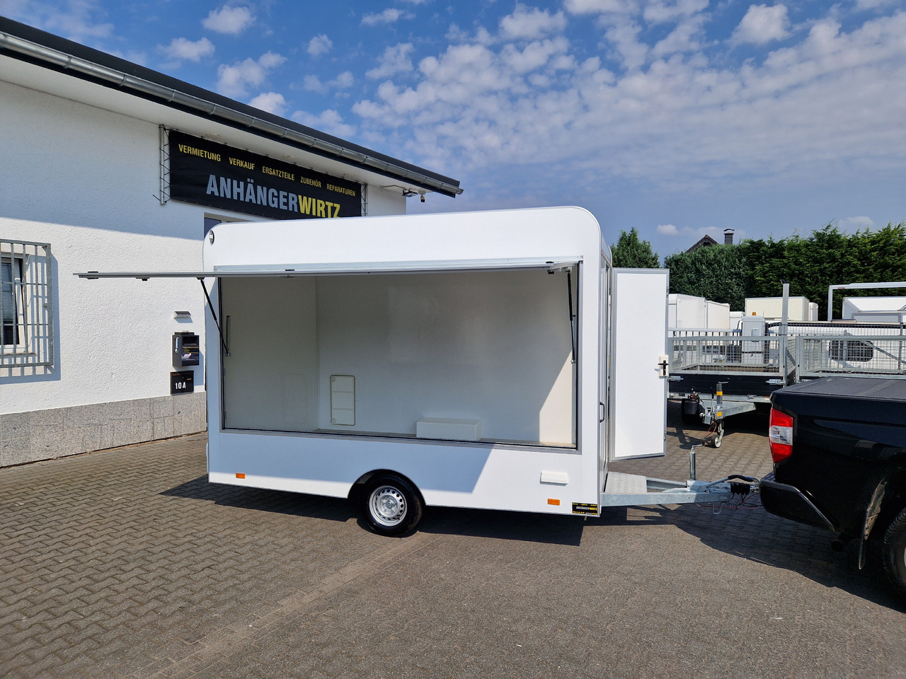 Verkaufsanhänger VK 360 200 aero retro 360cm 1 Verkaufsklappe 1300kg Winter AKTION - Food trailer: picture 5 Verkaufsanhänger VK 360 200 aero retro 360cm 1 Verkaufsklappe 1300kg Winter AKTION - Food trailer: picture 5