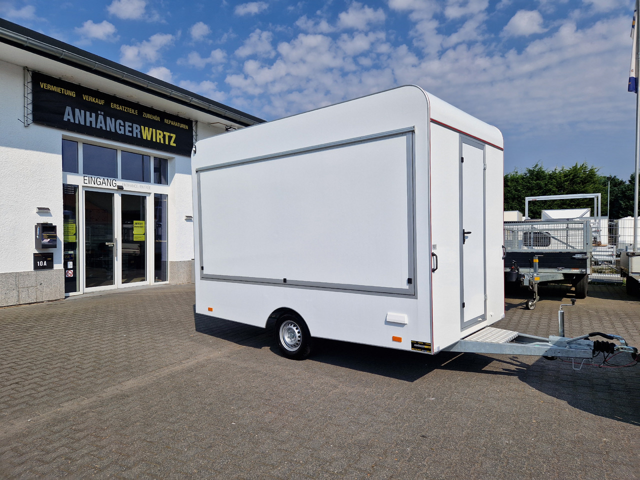 Verkaufsanhänger VK 360 200 aero retro 360cm 1 Verkaufsklappe 1300kg Winter AKTION - Food trailer: picture 4 Verkaufsanhänger VK 360 200 aero retro 360cm 1 Verkaufsklappe 1300kg Winter AKTION - Food trailer: picture 4