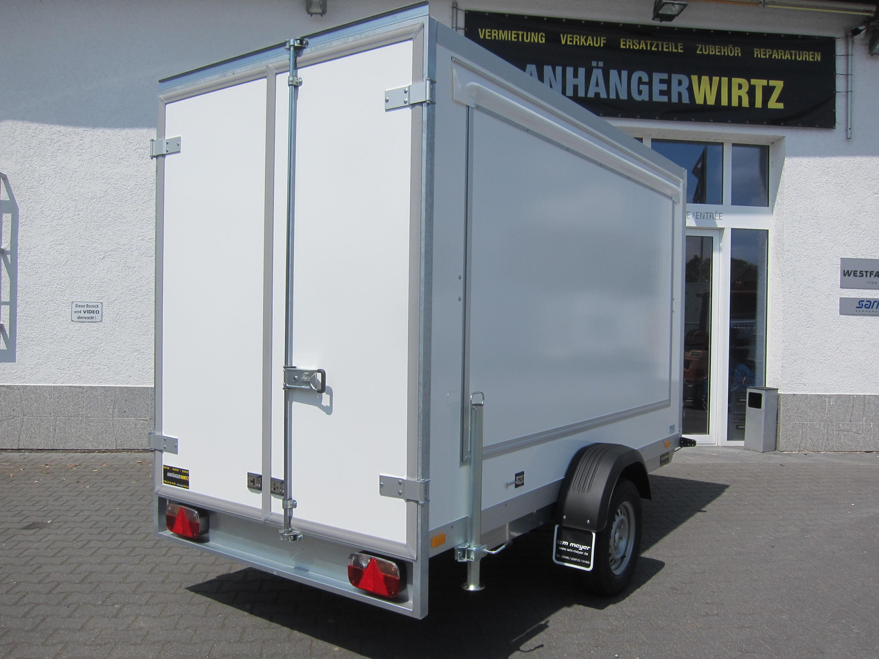 Leasing of WM Meyer Koffer AZ 1330/151 S35 +Seitenklappe Zurrsystem (M) 1300kg WM Meyer Koffer AZ 1330/151 S35 +Seitenklappe Zurrsystem (M) 1300kg: picture 7 Leasing of WM Meyer Koffer AZ 1330/151 S35 +Seitenklappe Zurrsystem (M) 1300kg WM Meyer Koffer AZ 1330/151 S35 +Seitenklappe Zurrsystem (M) 1300kg: picture 7