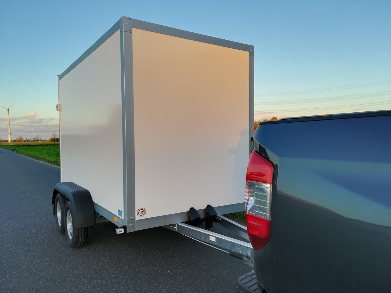 WM Meyer Koffer AZ 2030/151 S30 301x151x185cm (M) 2000kg Modell 2024 - Closed box trailer: picture 3 WM Meyer Koffer AZ 2030/151 S30 301x151x185cm (M) 2000kg Modell 2024 - Closed box trailer: picture 3