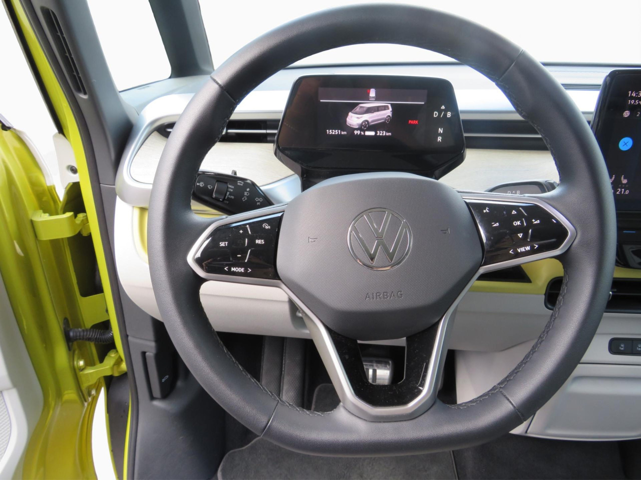 VOLKSWAGEN ID.Buzz Pro Design 150 kW Klima AHK Navi ZV - Car: picture 2 VOLKSWAGEN ID.Buzz Pro Design 150 kW Klima AHK Navi ZV - Car: picture 2