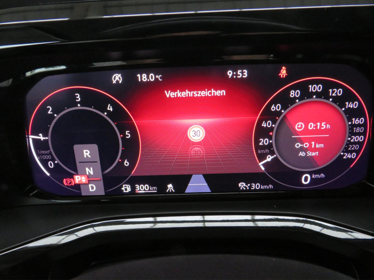 VOLKSWAGEN T7 Multivan 2.0 TDI 110 kW Life Navi LED Klima - Car: picture 3 VOLKSWAGEN T7 Multivan 2.0 TDI 110 kW Life Navi LED Klima - Car: picture 3