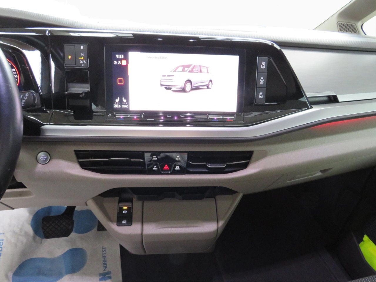 VOLKSWAGEN T7 Multivan 2.0 TDI 110 kW Life Navi LED Klima - Car: picture 4 VOLKSWAGEN T7 Multivan 2.0 TDI 110 kW Life Navi LED Klima - Car: picture 4