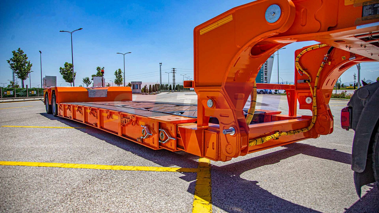 STU 2 Axle Extendable Low Loader - Low loader semi-trailer: picture 3 STU 2 Axle Extendable Low Loader - Low loader semi-trailer: picture 3