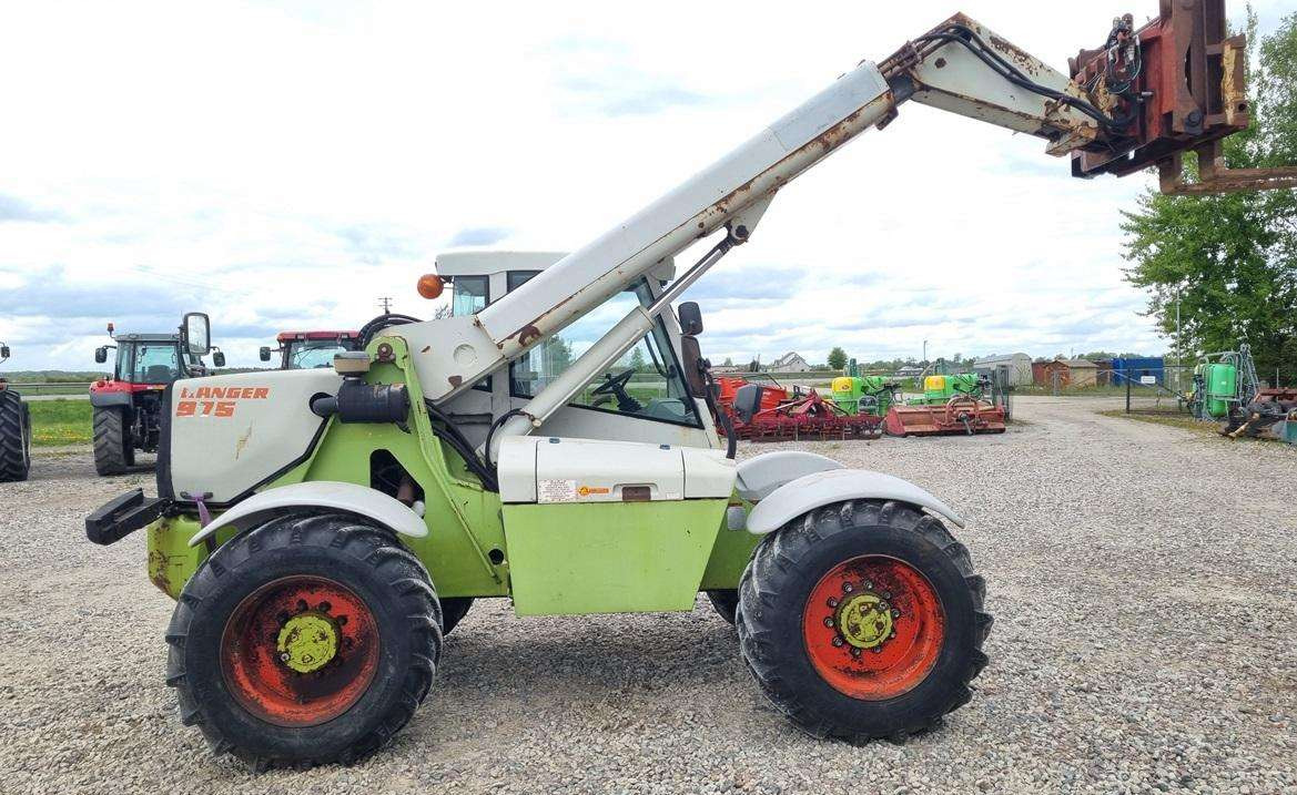 Claas Ranger 975 - Farm tractor: picture 1 Claas Ranger 975 - Farm tractor: picture 1
