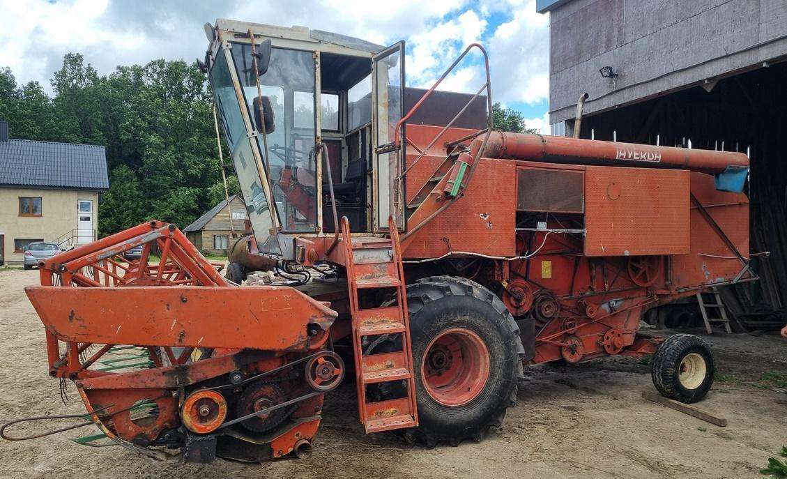 Laverda M152 - Combine harvester: picture 5 Laverda M152 - Combine harvester: picture 5