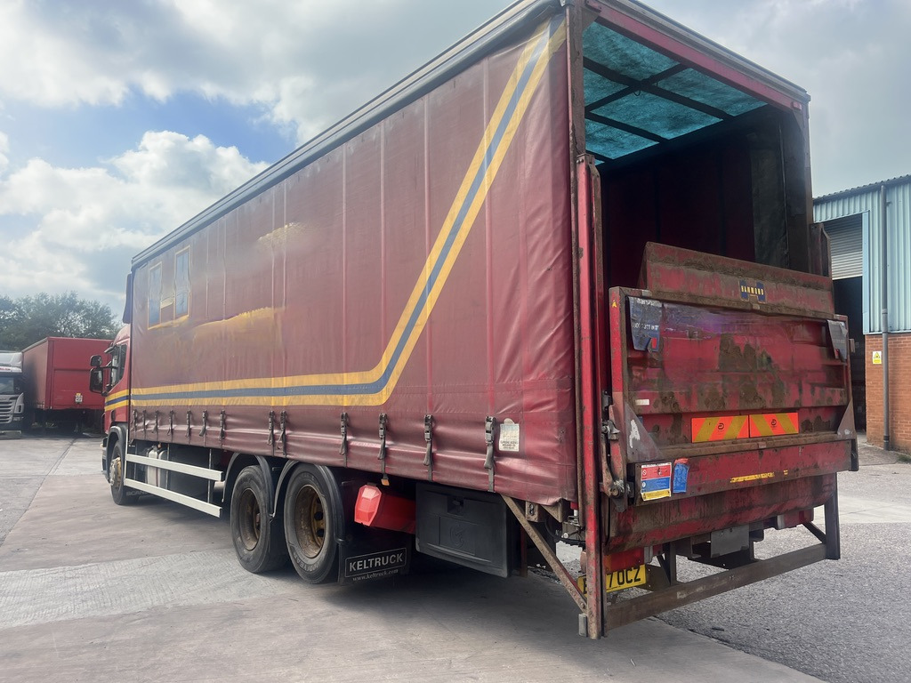Scania P270 6x2 Curtain side. - Curtain side truck: picture 4 Scania P270 6x2 Curtain side. - Curtain side truck: picture 4