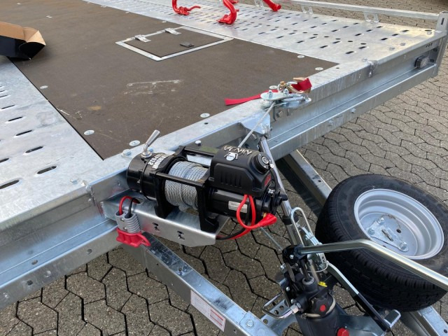 Brian James T6 Transporter, 230-6553, 5500 x 2220 mm, 3,5 to. kippbar mit Auffahrrampe - Autotransporter trailer: picture 3 Brian James T6 Transporter, 230-6553, 5500 x 2220 mm, 3,5 to. kippbar mit Auffahrrampe - Autotransporter trailer: picture 3