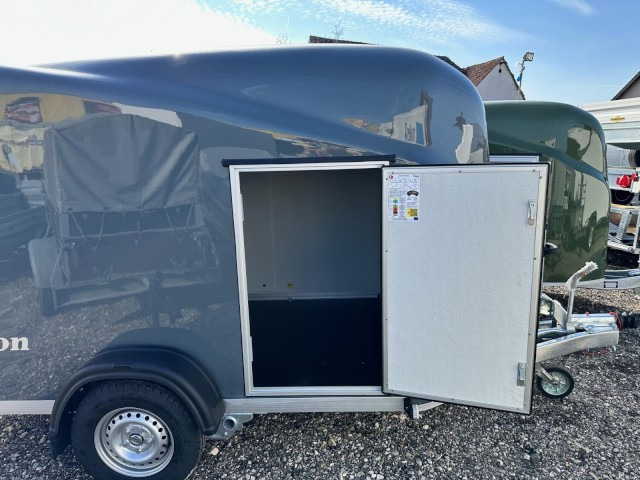 Cheval Liberte Debon Fourgon Cargo 2 Poly + Türe Eisengrau 1300 kg, 100 km/h, 300x155x168cm - Closed box trailer: picture 4 Cheval Liberte Debon Fourgon Cargo 2 Poly + Türe Eisengrau 1300 kg, 100 km/h, 300x155x168cm - Closed box trailer: picture 4