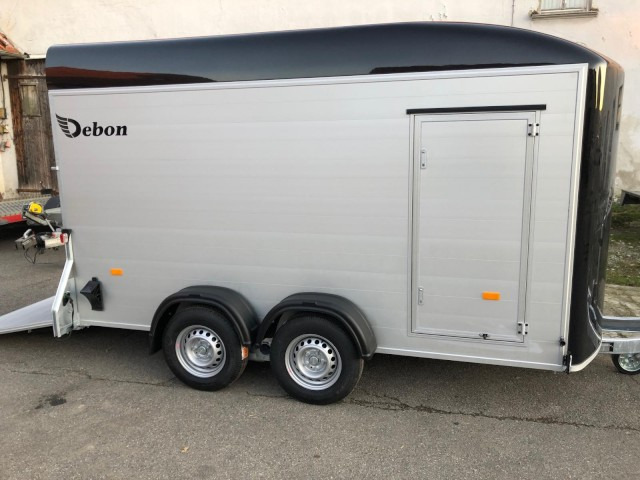 Cheval Liberte Debon Roadster 500 XL Alu + Türe 2600 kg, 100 km/h, 379x169x202cm - Closed box trailer: picture 1 Cheval Liberte Debon Roadster 500 XL Alu + Türe 2600 kg, 100 km/h, 379x169x202cm - Closed box trailer: picture 1