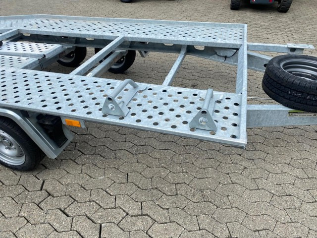 Gala BGG Taurus 5035SL 5050 x 2050 mm, 3,5 to. ZG, 2-Achs - Autotransporter trailer: picture 3 Gala BGG Taurus 5035SL 5050 x 2050 mm, 3,5 to. ZG, 2-Achs - Autotransporter trailer: picture 3