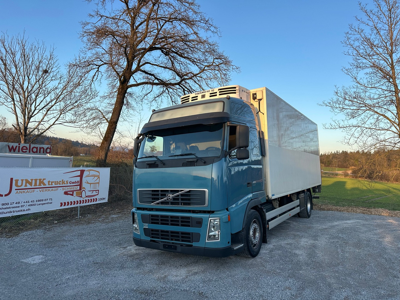 VOLVO FH 400 4x2 Kühler - Refrigerated truck: picture 1 VOLVO FH 400 4x2 Kühler - Refrigerated truck: picture 1