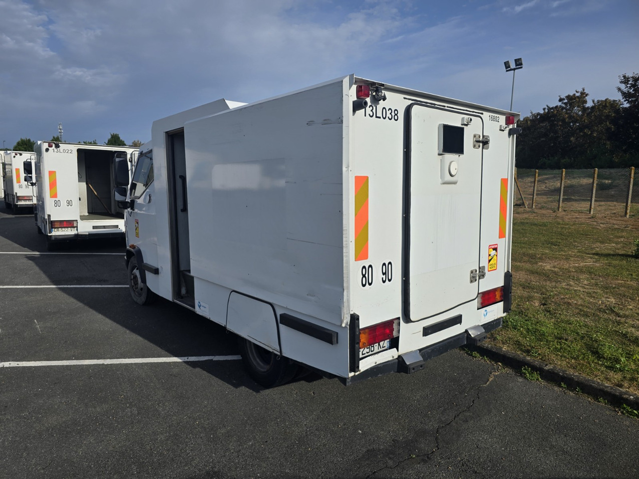 Mercedes Vario 816 - Cash in transit vehicle: picture 4 Mercedes Vario 816 - Cash in transit vehicle: picture 4
