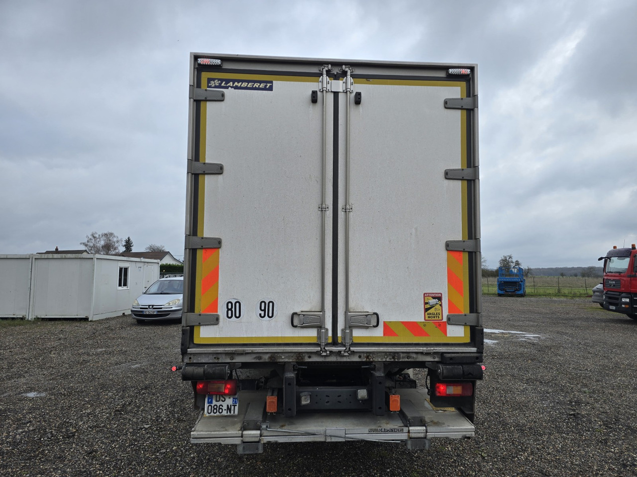 VOLVO FM 370 - ThermoKing - meat Rail - Refrigerated truck: picture 5 VOLVO FM 370 - ThermoKing - meat Rail - Refrigerated truck: picture 5