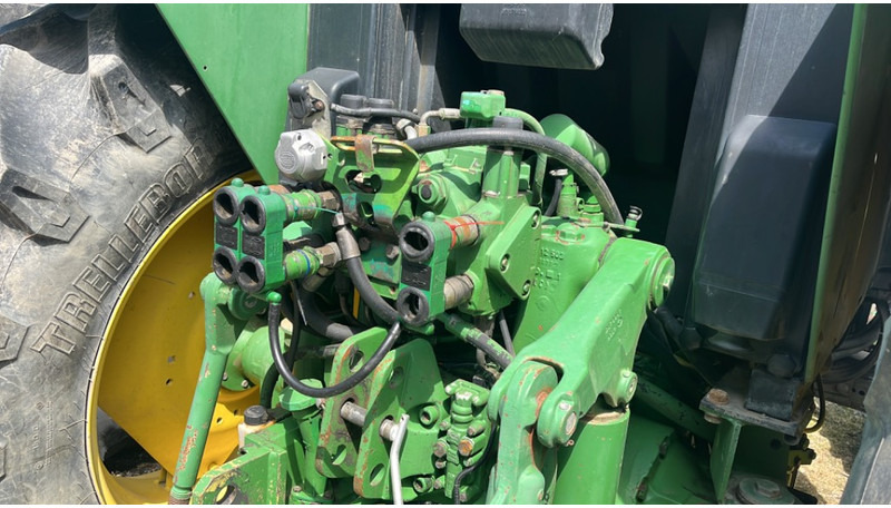 John Deere 6600 - Farm tractor: picture 4 John Deere 6600 - Farm tractor: picture 4