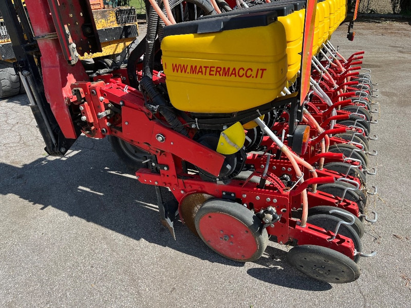 MaterMacc MS 8230 - Precision seeder: picture 4 MaterMacc MS 8230 - Precision seeder: picture 4
