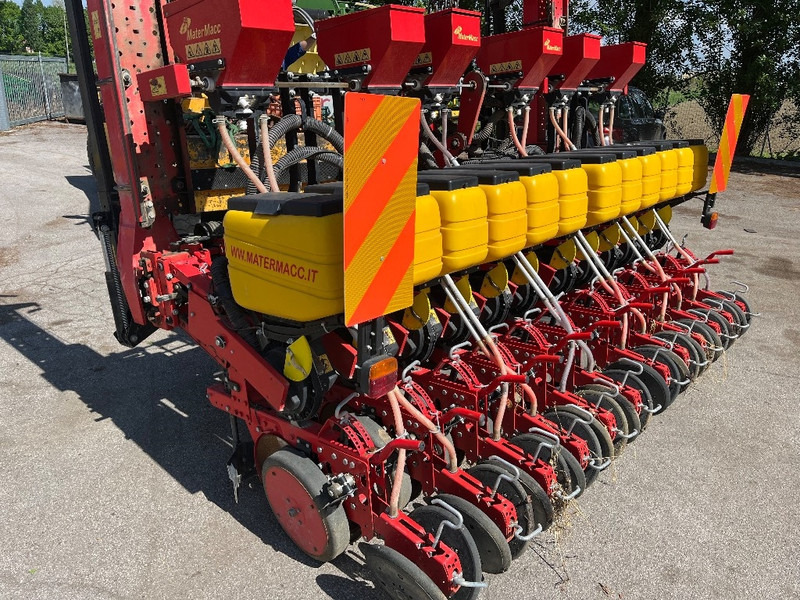 MaterMacc MS 8230 - Precision seeder: picture 3 MaterMacc MS 8230 - Precision seeder: picture 3