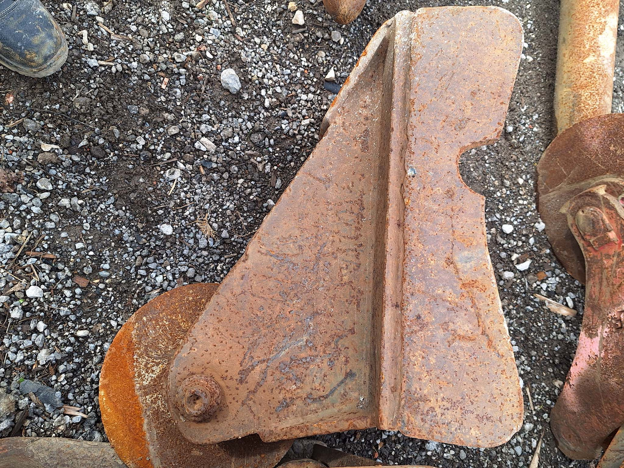 VOLVO 310 mm S60 - Attachment for Construction machinery: picture 1 VOLVO 310 mm S60 - Attachment for Construction machinery: picture 1