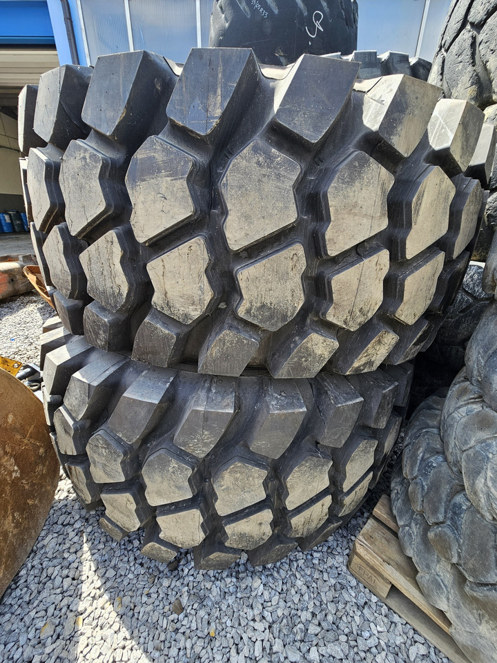 BKT Earthmower L4 29.5R25 - Tire for Wheel loader: picture 4 BKT Earthmower L4 29.5R25 - Tire for Wheel loader: picture 4