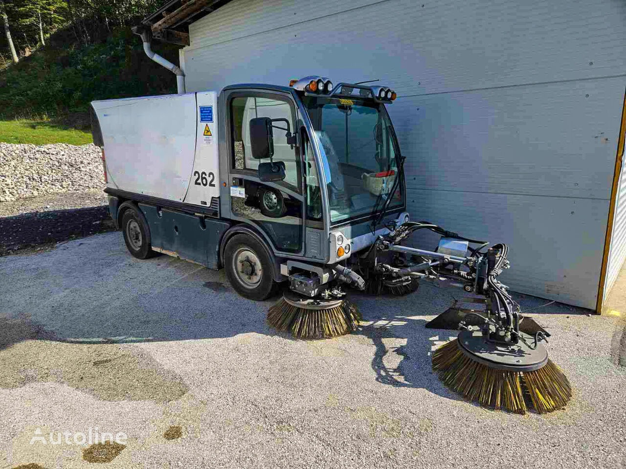 Boschung S3 - Road sweeper: picture 1 Boschung S3 - Road sweeper: picture 1