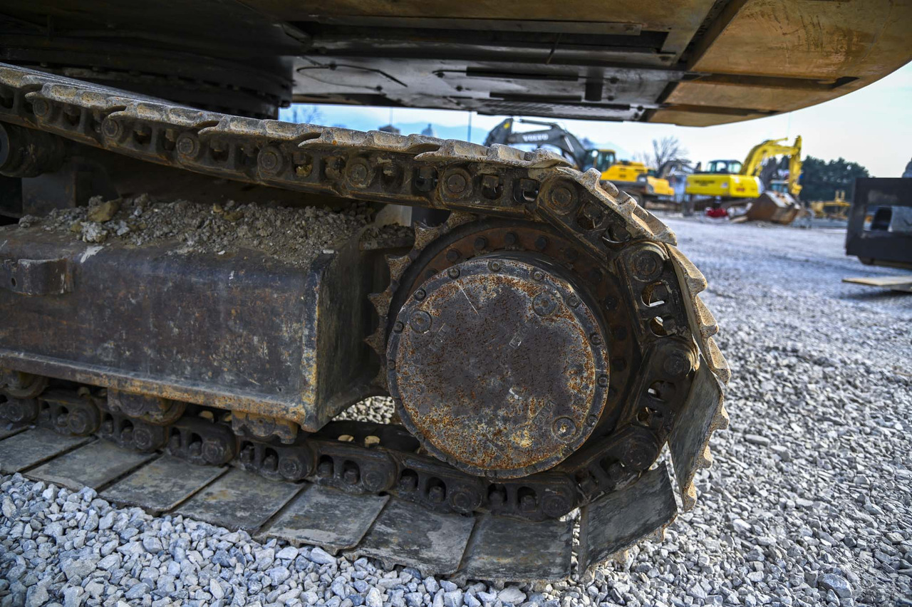 Crawler excavator CASE CX240B: picture 30