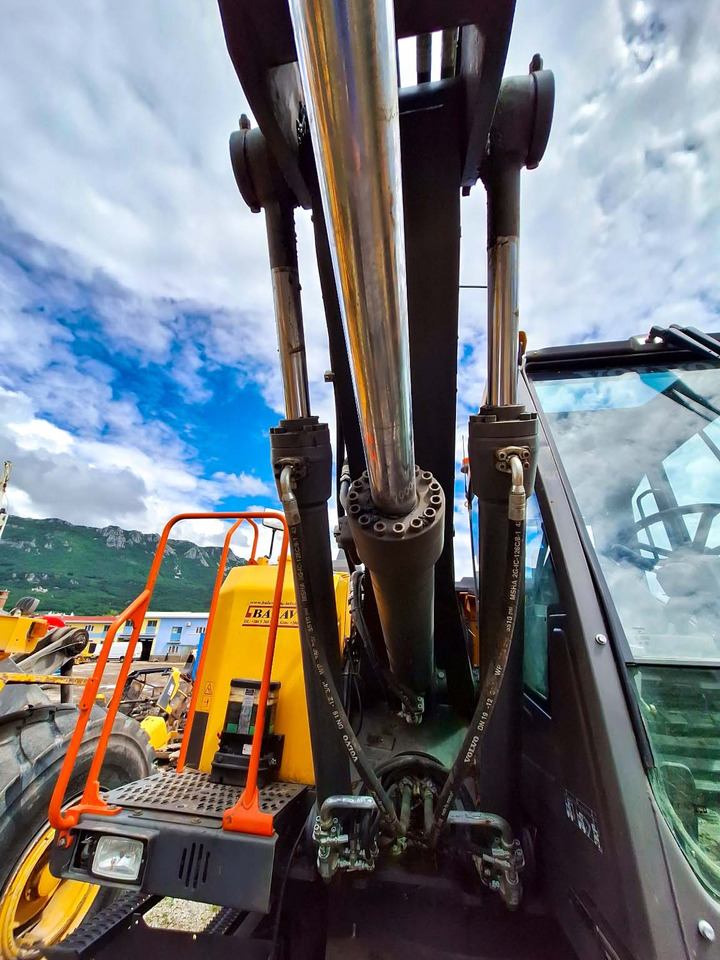 Volvo boom cylinder 14578082 Volvo EWR150E, EW140C, EW140D - Spare parts for Excavator: picture 2 Volvo boom cylinder 14578082 Volvo EWR150E, EW140C, EW140D - Spare parts for Excavator: picture 2