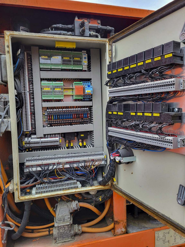 Tamrock Ranger 500-2 - Drilling rig: picture 4 Tamrock Ranger 500-2 - Drilling rig: picture 4