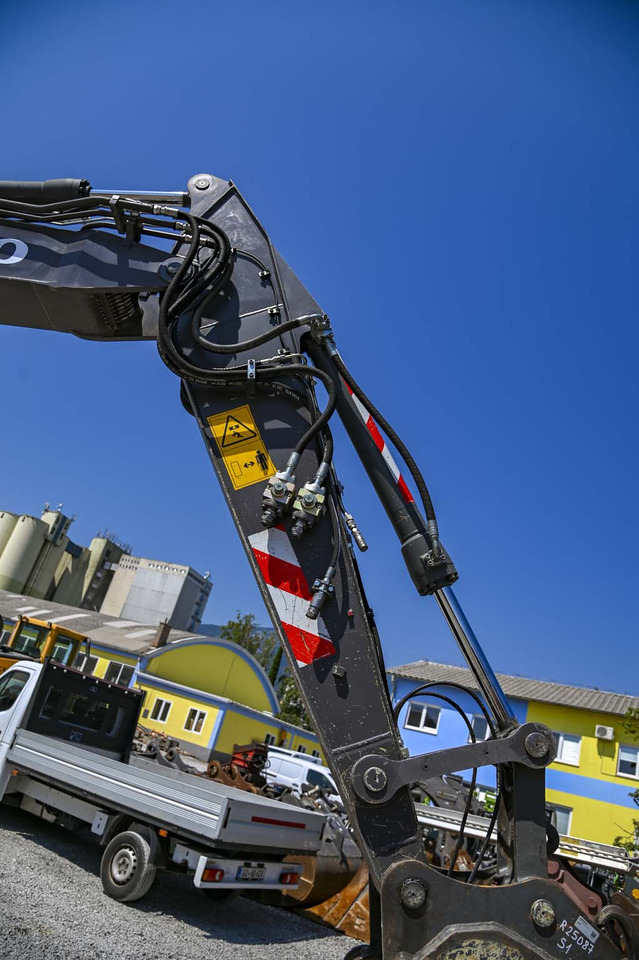 Wheel excavator VOLVO EWR150E: picture 18