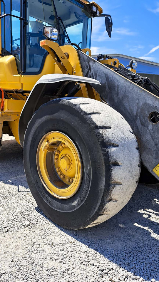 Leasing of VOLVO L120H VOLVO L120H: picture 18 Leasing of VOLVO L120H VOLVO L120H: picture 18