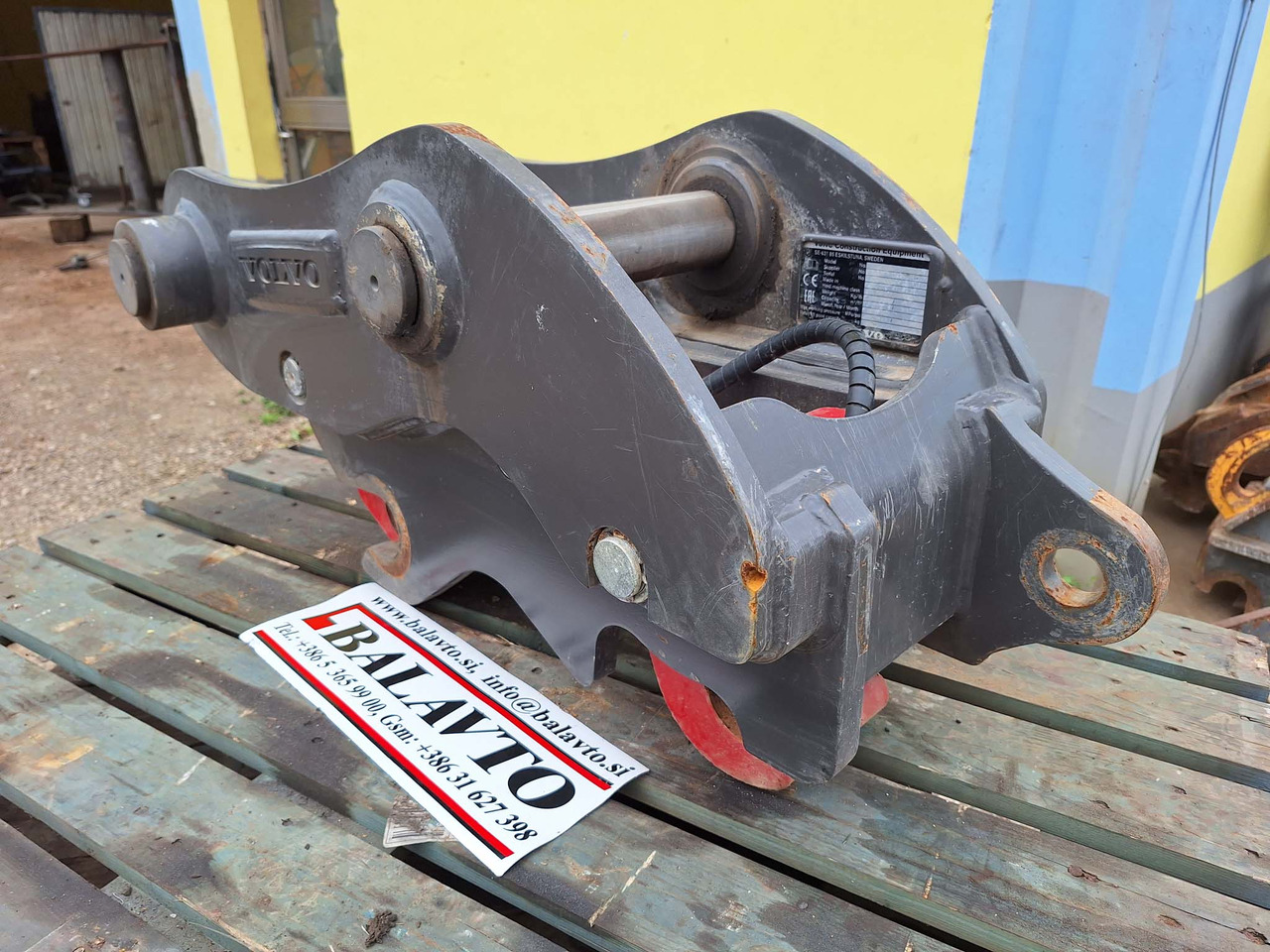 Volvo 14736062 Volvo EC140, ECR145, EW140 - Quick coupler for Construction machinery: picture 2 Volvo 14736062 Volvo EC140, ECR145, EW140 - Quick coupler for Construction machinery: picture 2
