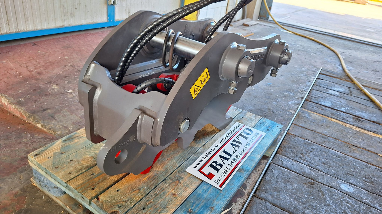 Volvo hydraulic quick coupler UNI65 - Quick coupler for Excavator: picture 3 Volvo hydraulic quick coupler UNI65 - Quick coupler for Excavator: picture 3